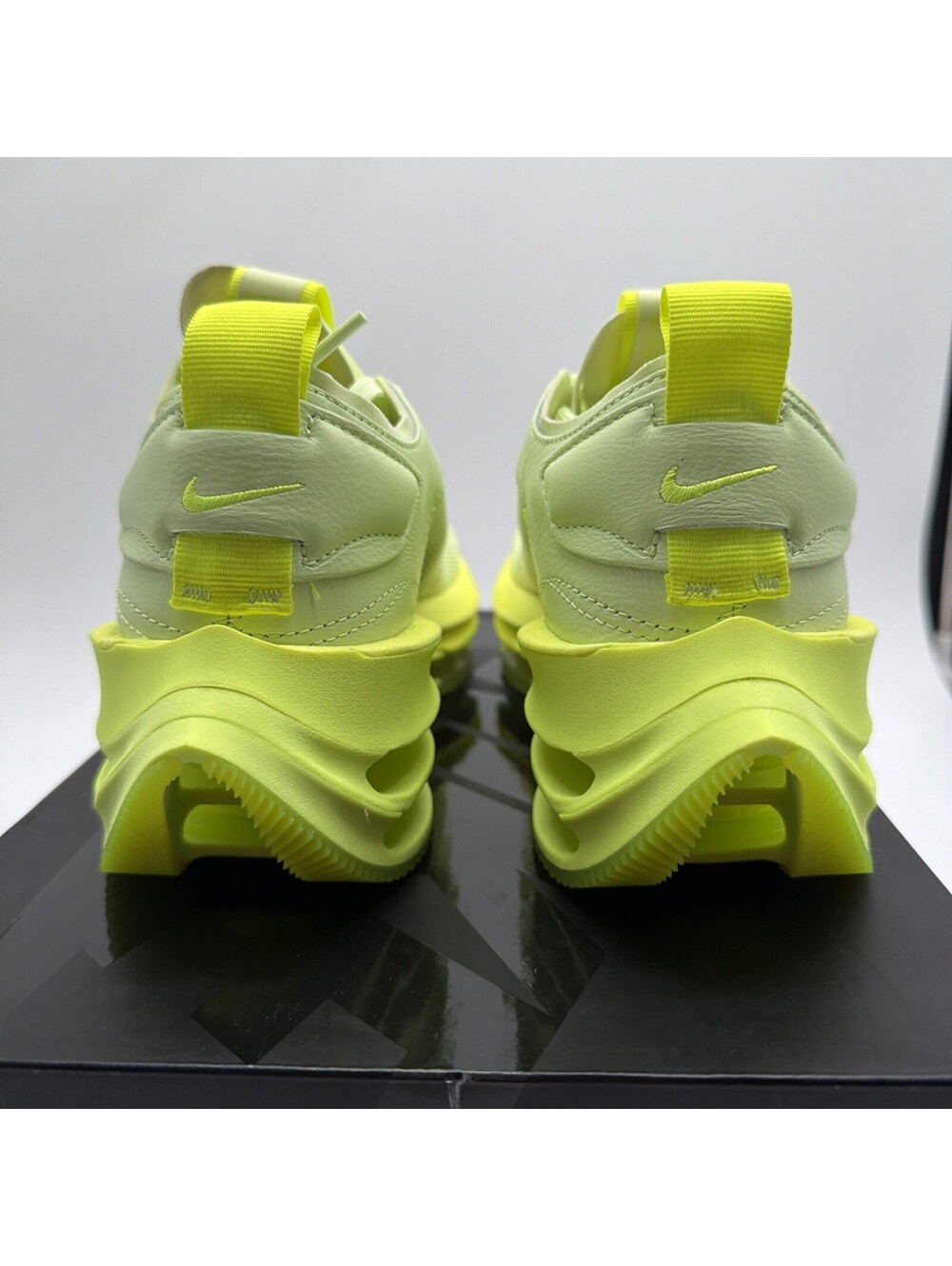 Size 9 - Nike Zoom Double Stacked Barely Volt W - Picture 6 of 11